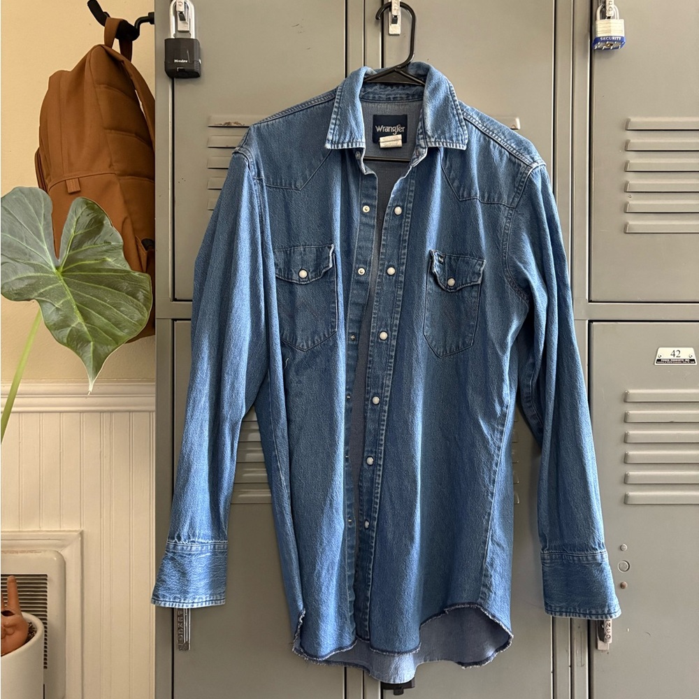 Men’s Vintage Wrangler Denim Pearl Snap
